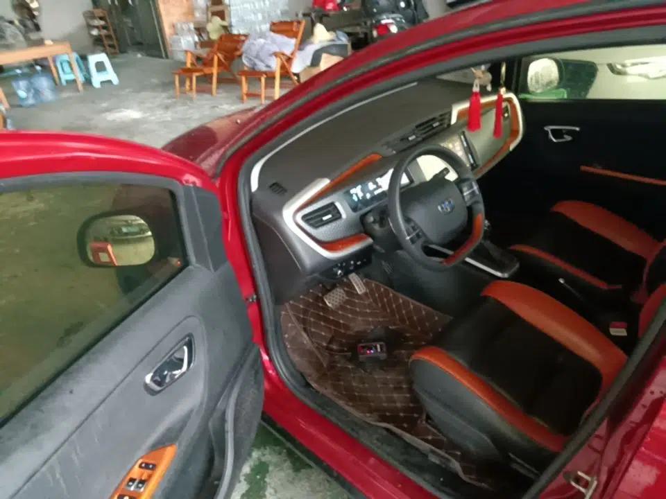 Geely Auto Vision X1 2017 1.3L Automatic Player Edition — миниатюра 19