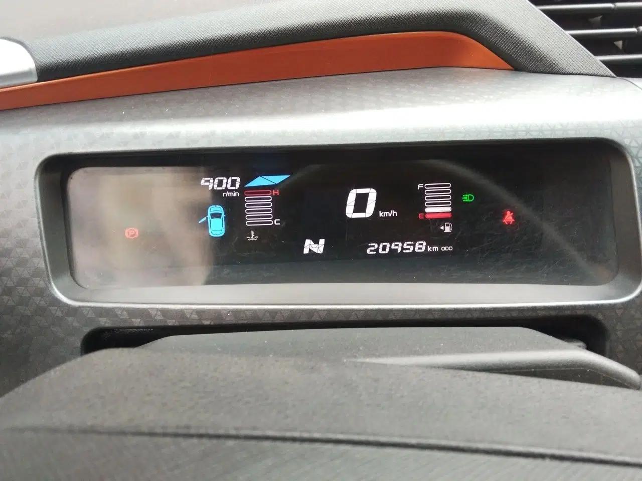 Geely Auto Vision X1 2017 1.3L Automatic Fun Edition — миниатюра 12
