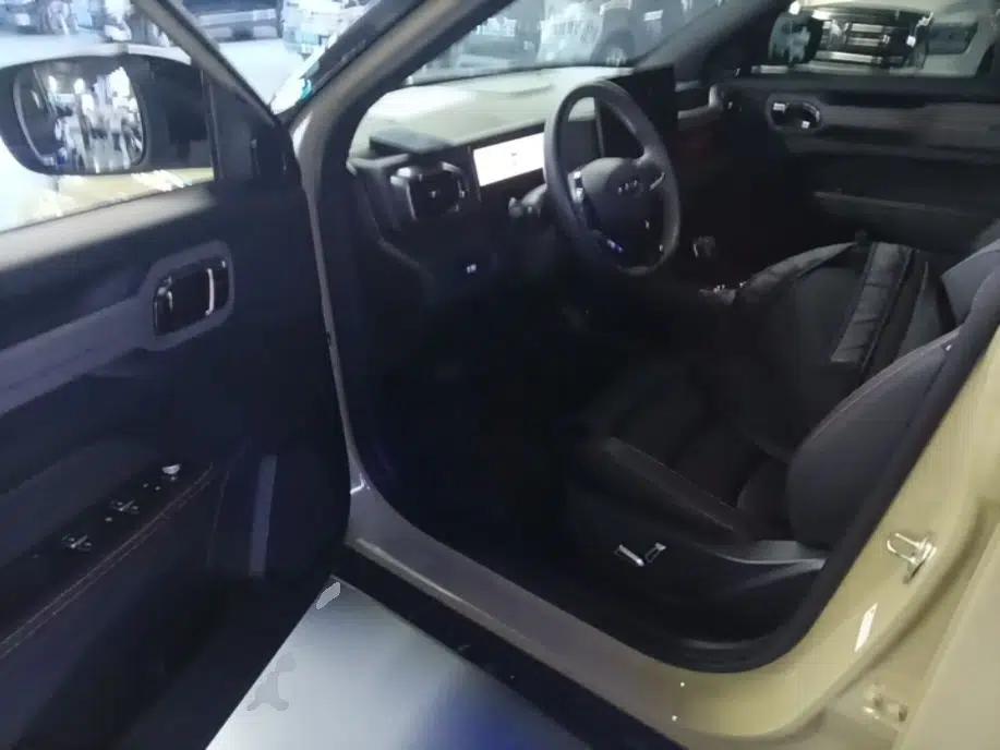 Geely Auto Cowboy 2025 1.5TD Fun-Offroad Version — миниатюра 18