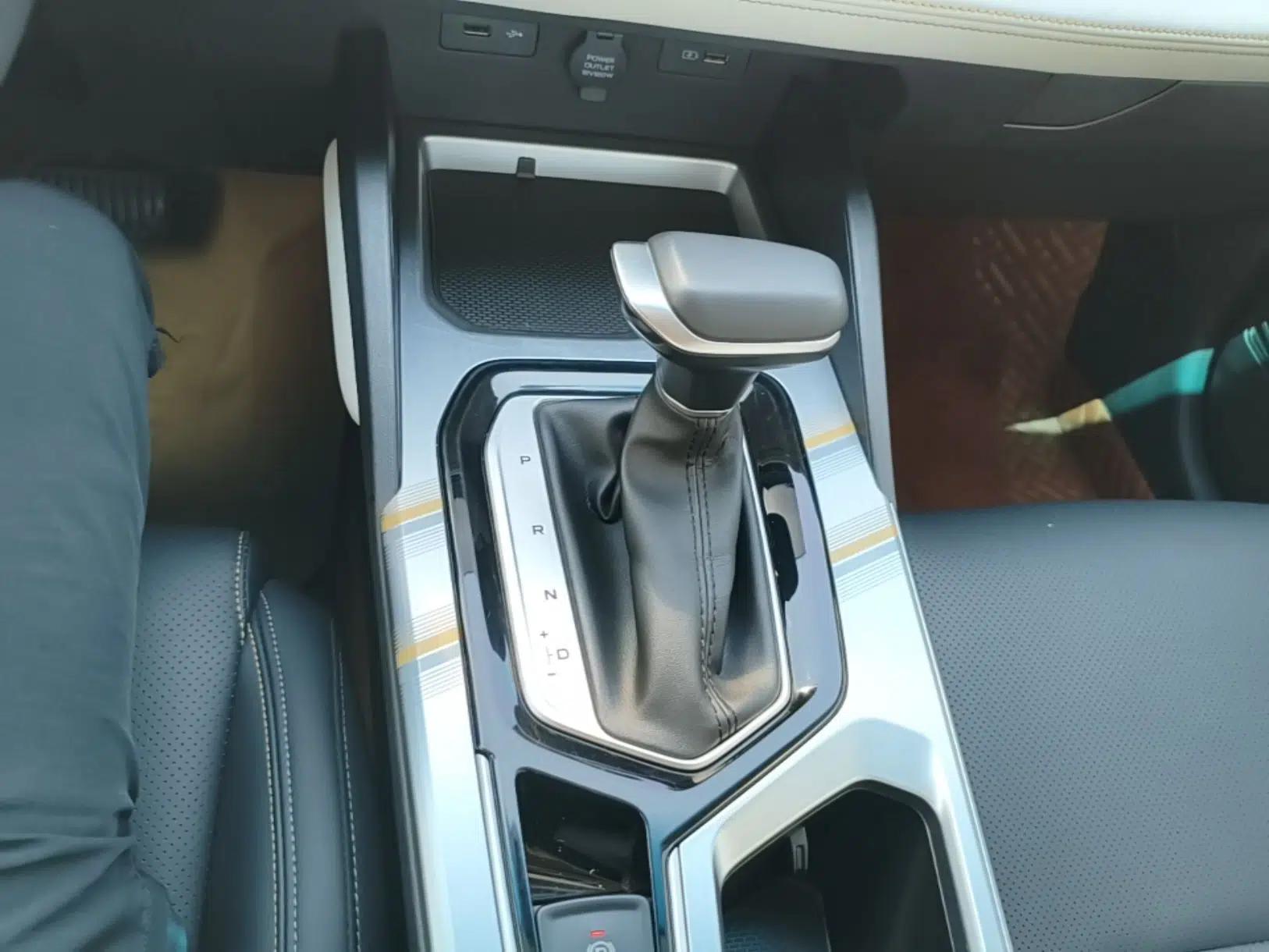 Geely Auto Emgrand L 2022 1.4T CVT Flagship Edition — миниатюра 17