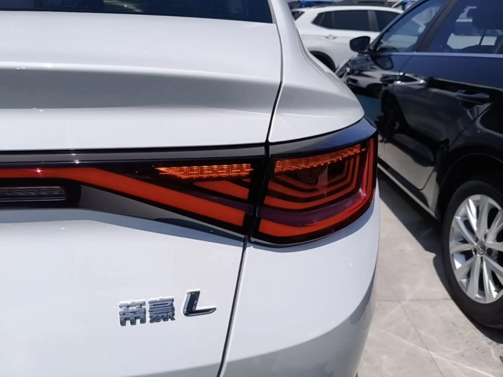 Geely Auto Emgrand L 2022 1.4T CVT Flagship Edition — миниатюра 7
