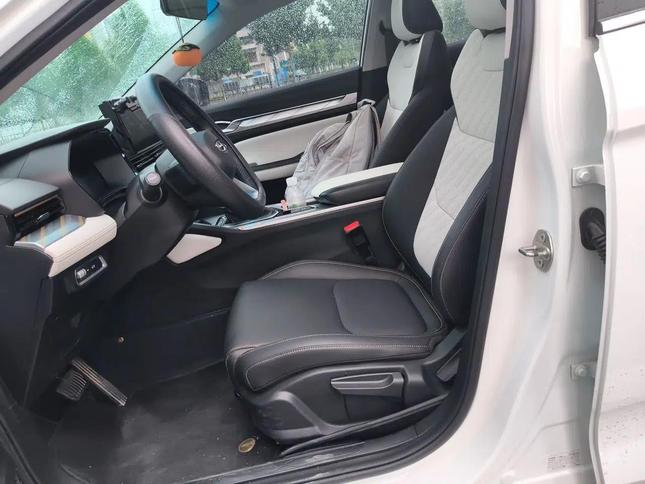 Geely Auto Emgrand L 2022 1.4T CVT Flagship Edition — миниатюра 16
