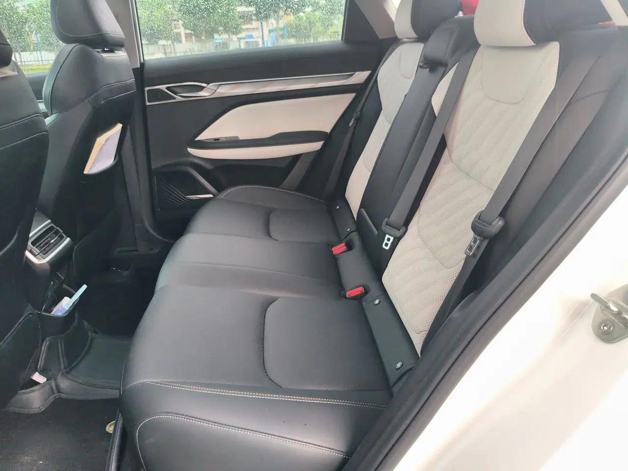 Geely Auto Emgrand L 2022 1.4T CVT Flagship Edition — миниатюра 18