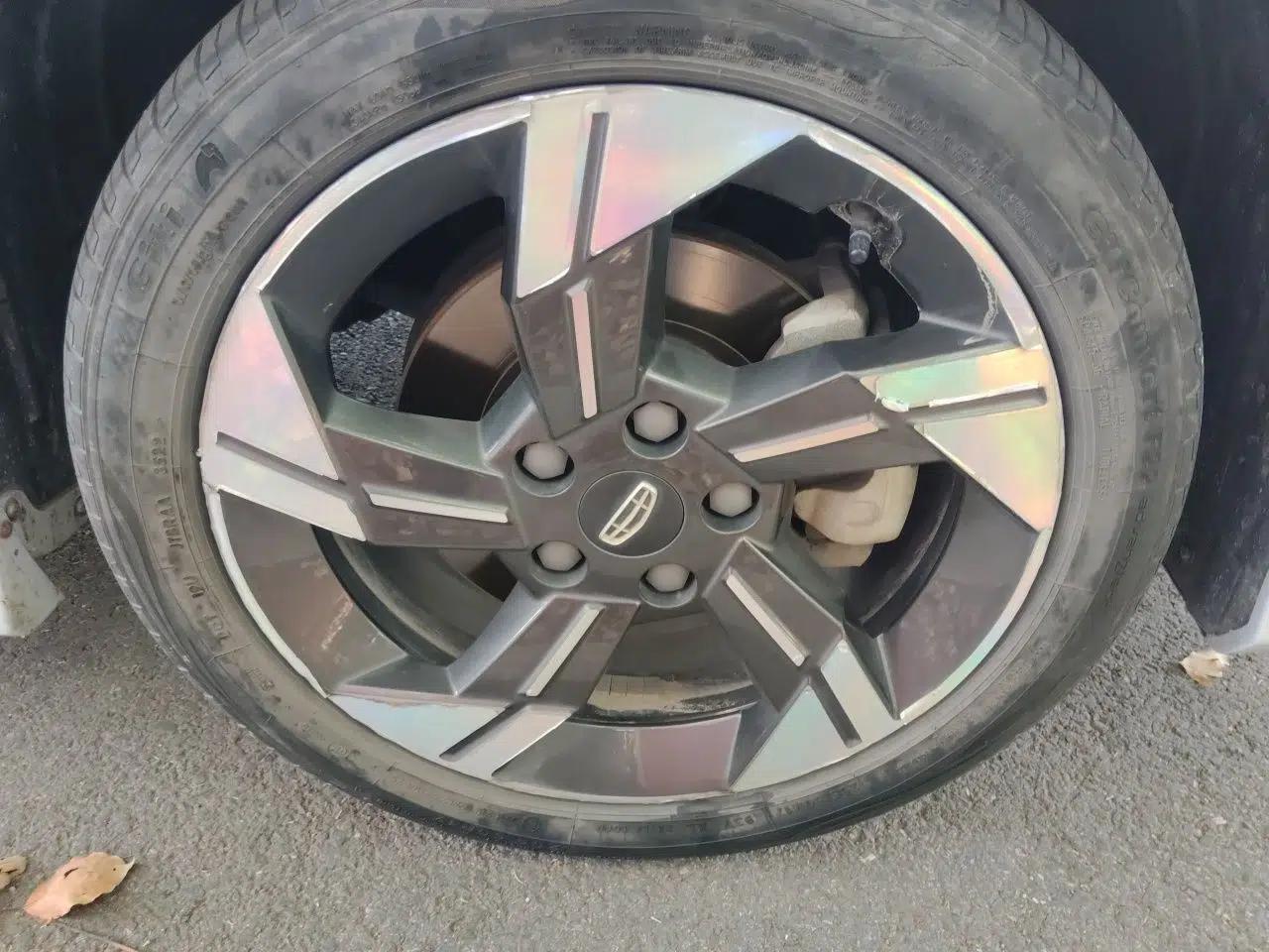 Geely Auto Emgrand L HiP 2022 1.5TD-DHT Pro 100KM Super Rui — миниатюра 8