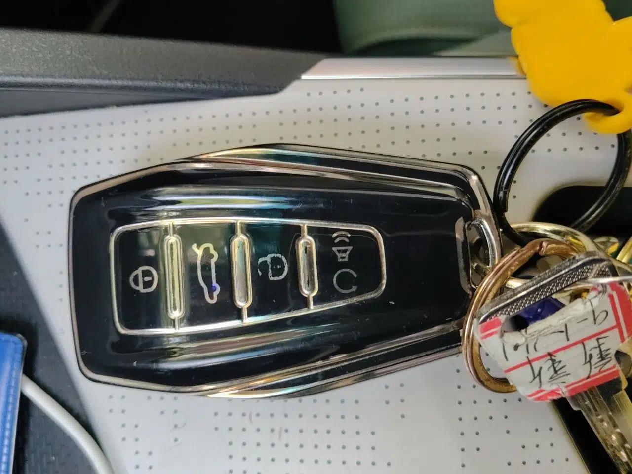 Geely Auto Emgrand L HiP 2022 1.5TD-DHT Pro 100KM Super Rui — миниатюра 9