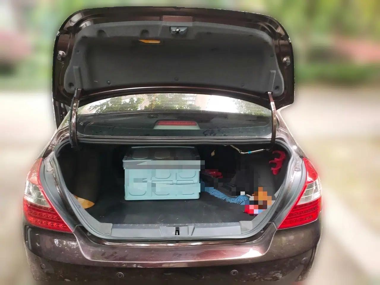Geely Auto Classic Emgrand 2012 Sedan 1.5L Manual Standard Model — миниатюра 20