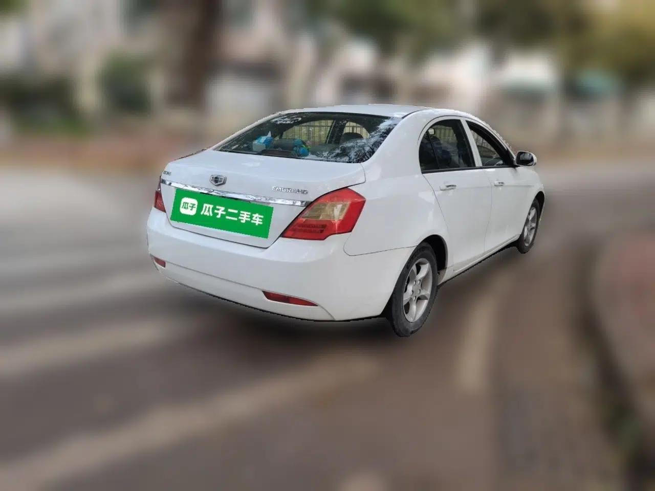 Geely Auto Classic Emgrand 2013 Sedan 1.5L Manual Entry-Level Model — миниатюра 6