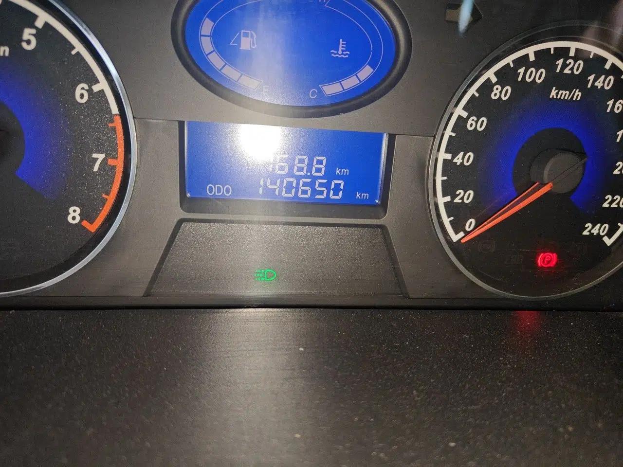 Geely Auto Classic Emgrand 2013 Sedan 1.8L Manual Luxury Model — миниатюра 13