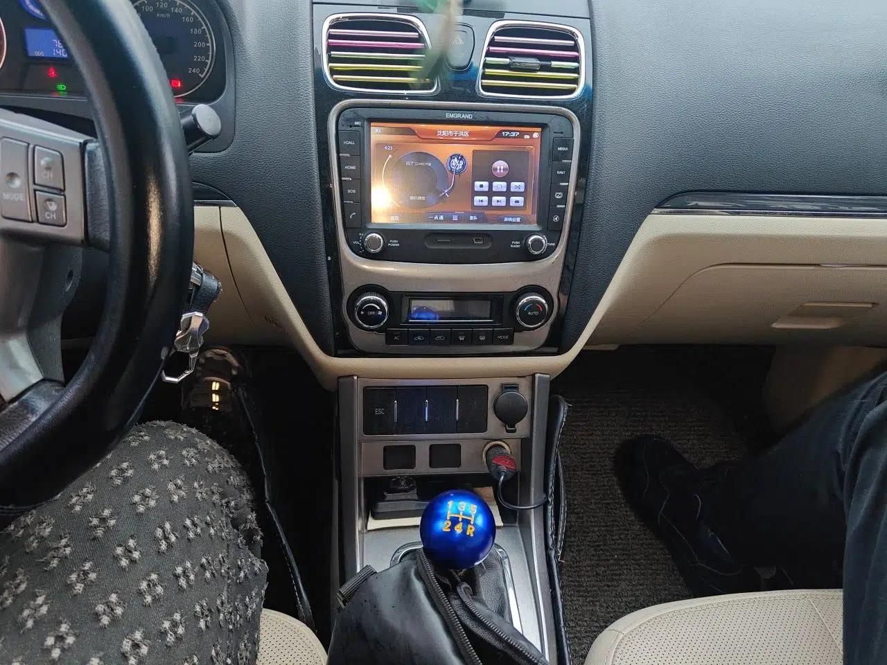 Geely Auto Classic Emgrand 2013 Sedan 1.8L Manual Luxury Model — миниатюра 14