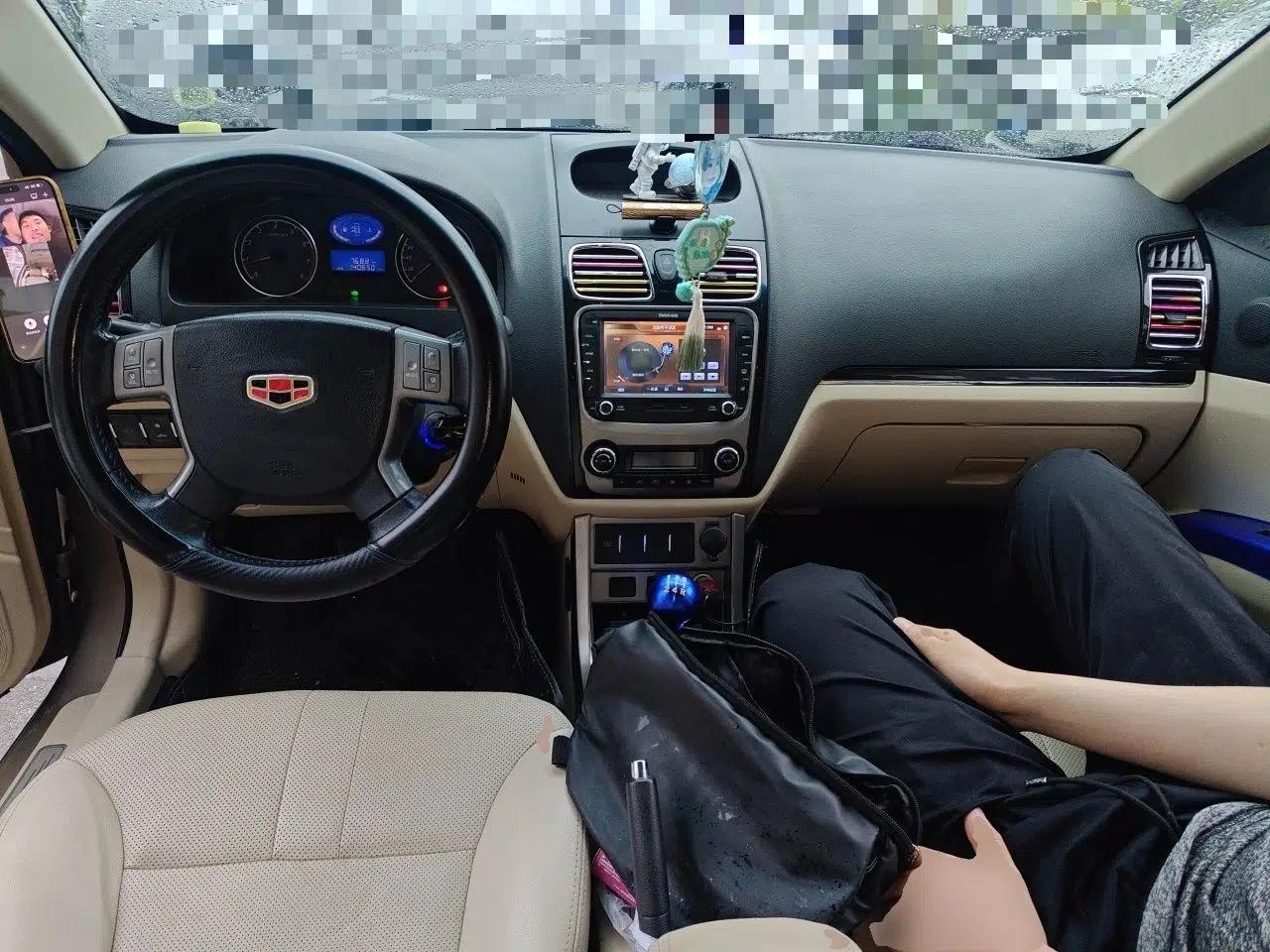 Geely Auto Classic Emgrand 2013 Sedan 1.8L Manual Luxury Model — миниатюра 10
