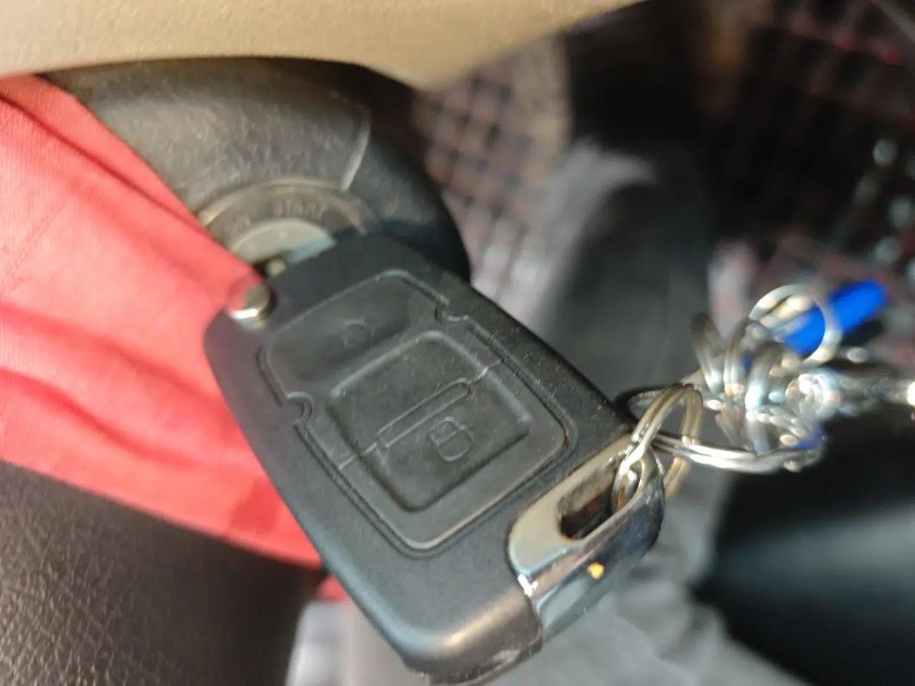 Geely Auto Ocean 2014 1.5L Manual Overdrive Trim — миниатюра 9