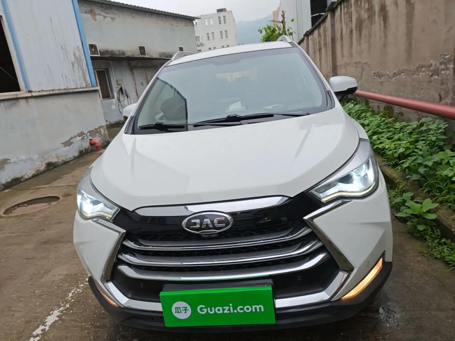 JAC Group Refine S3 2018 Custom Edition 1.5L Manual Luxury Smart Model — миниатюра 2