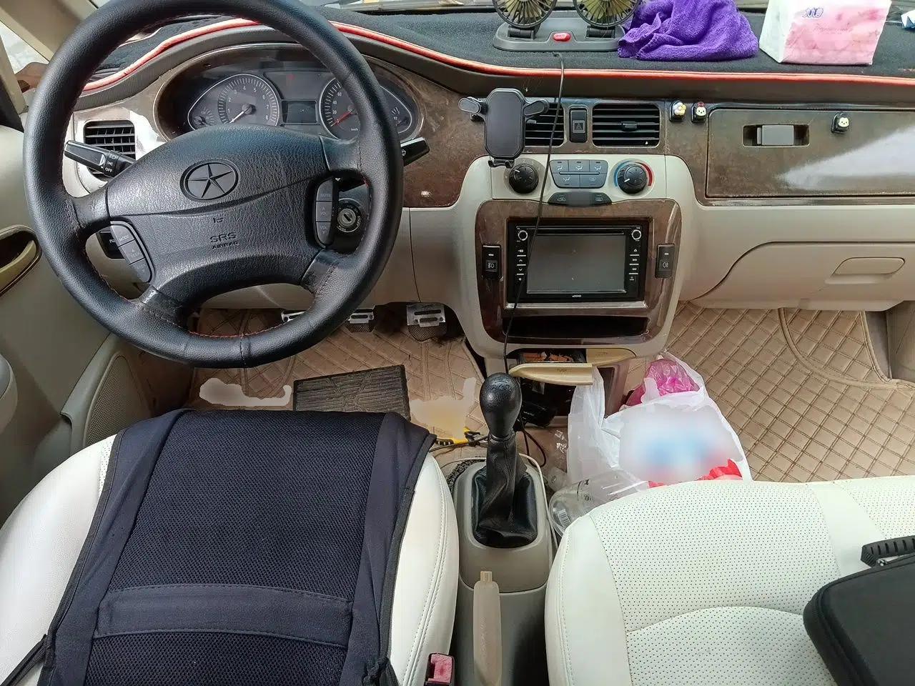 JAC Group Refine 2011 2.4L Government Procurement Version Manual Luxury Trim — миниатюра 10