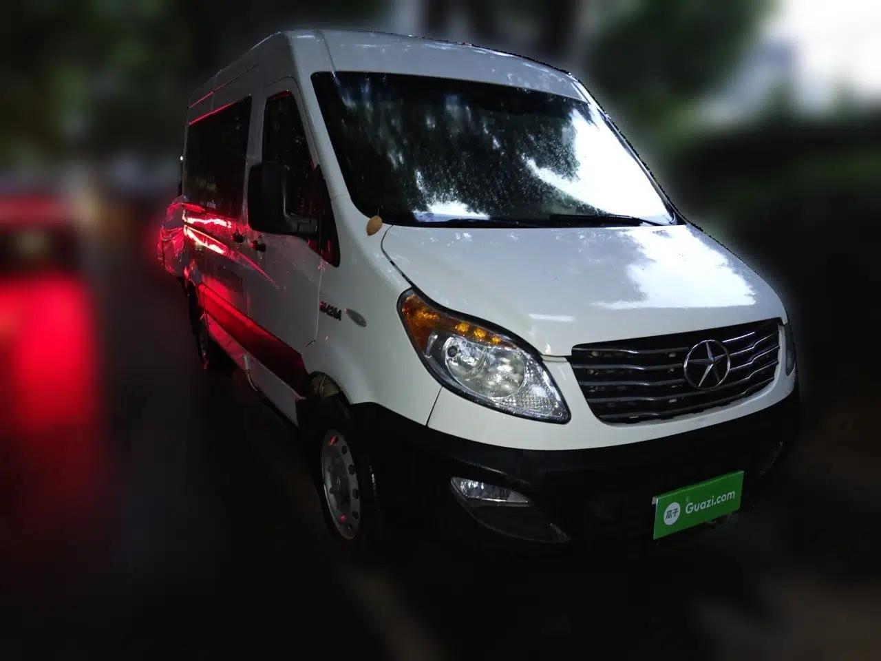 JAC Group Sunray 2017 2.0T Short-Wheelbase Mid-Roof Xingkuaiyun Multi-Purpose Commercial Vehicle — миниатюра 3