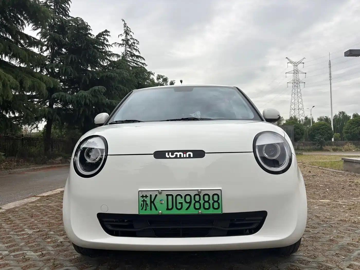 Changan Lumin 2024 Model 301km Starter Edition — миниатюра 2