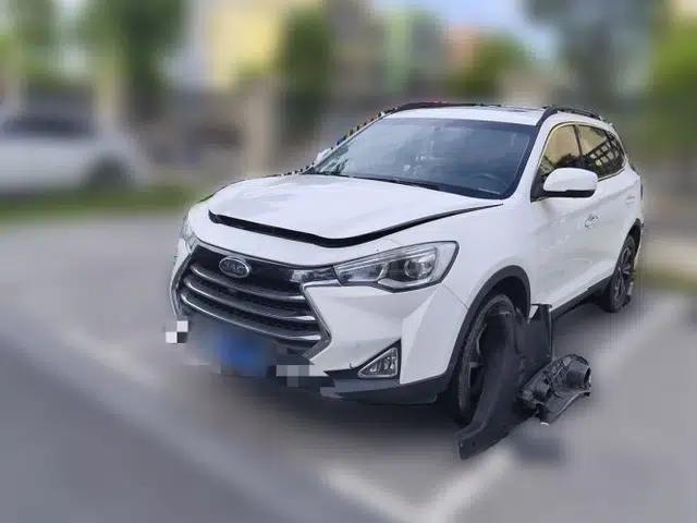 JAC Group Refine S7 2017 1.5T Manual Luxury Model