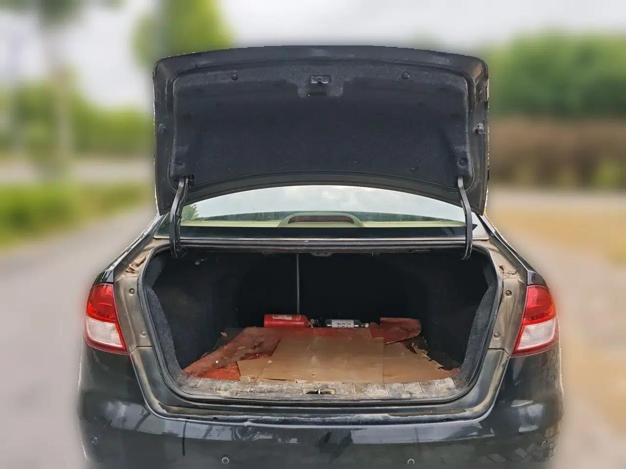 JAC Group Heyue 2014 1.5L Manual Luxury Version China IV Standard — миниатюра 20
