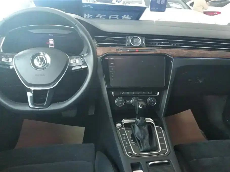 2018 Volkswagen Magotan 330TSI DSG Luxury — миниатюра 12