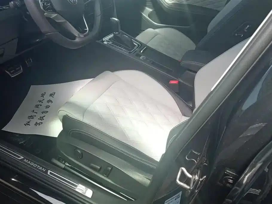 Volkswagen Magotan 2023 2 Millionth Unit Commemorative Edition 330TSI DSG Leading Model — миниатюра 9