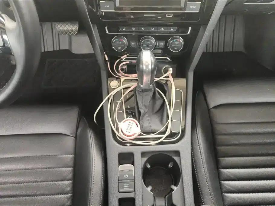 2018 Volkswagen Magotan Facelift 330TSI DSG Luxury Model — миниатюра 16