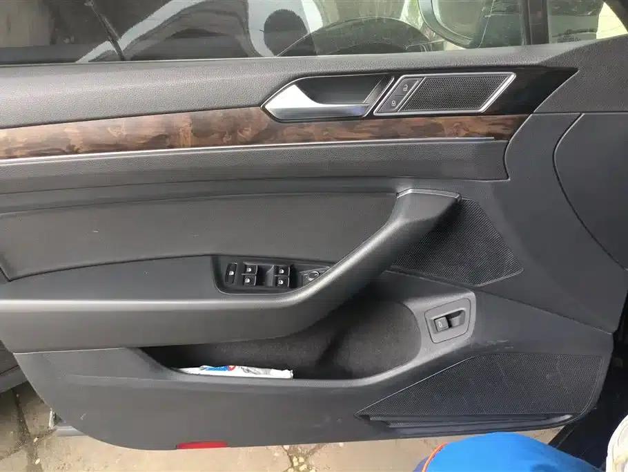 2018 Volkswagen Magotan Facelift 330TSI DSG Luxury Model — миниатюра 7