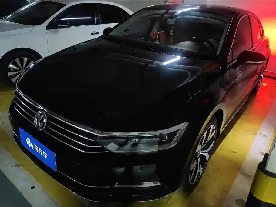2018 Volkswagen Passat 380TSI DSG Premium — миниатюра 1