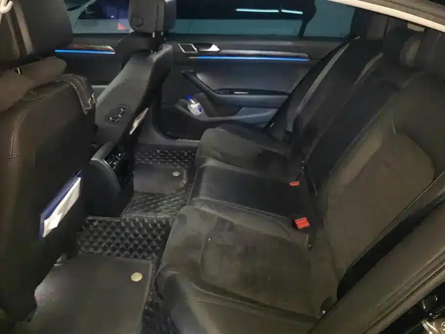 2018 Volkswagen Passat 380TSI DSG Premium — миниатюра 11