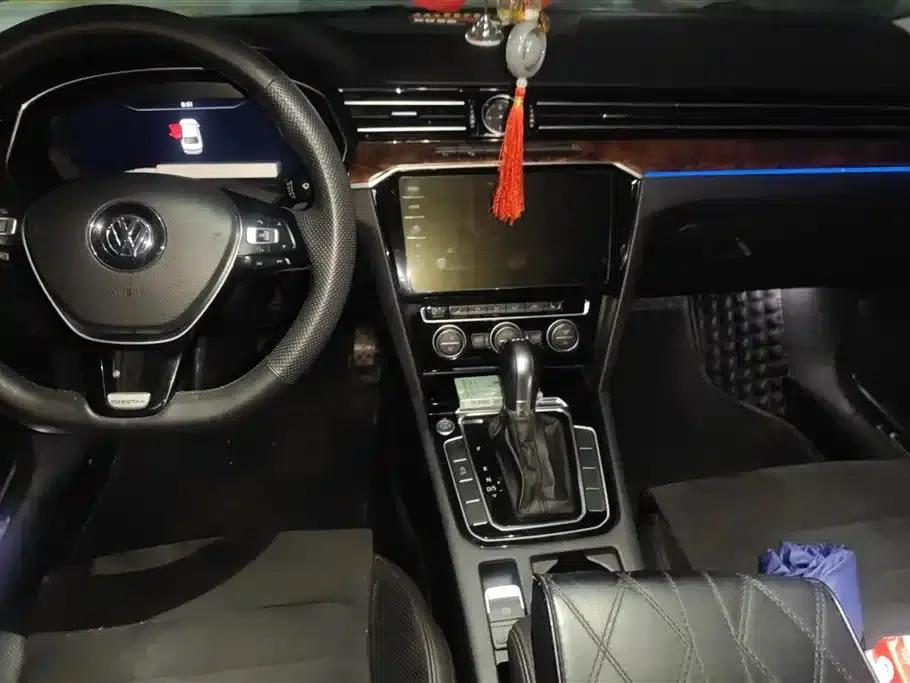2018 Volkswagen Passat 380TSI DSG Premium — миниатюра 12
