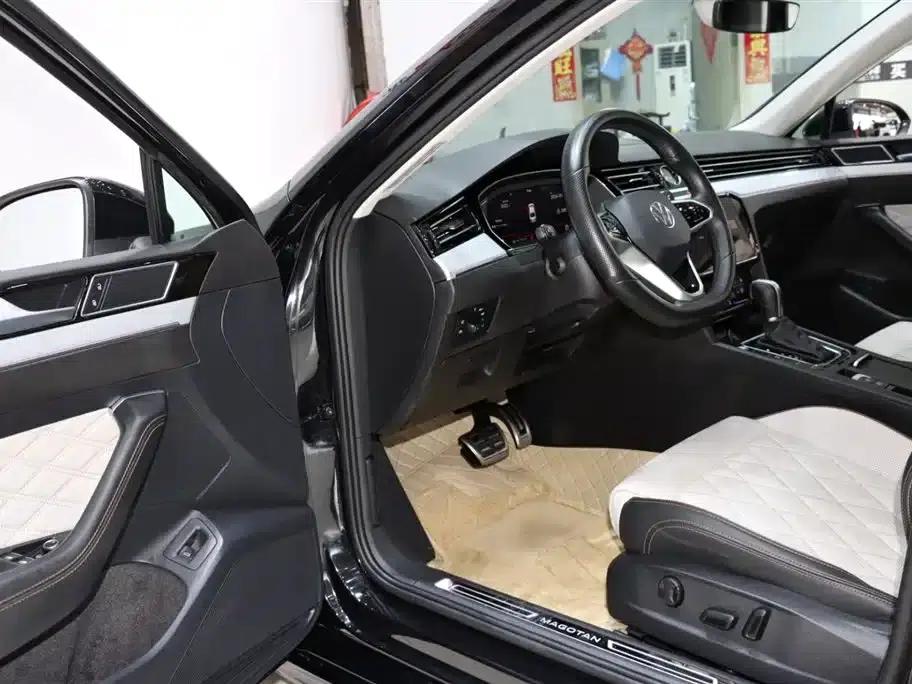 2024 Volkswagen Magotan 330TSI DSG Luxury Edition (2 Million Units Limited Edition) — миниатюра 8
