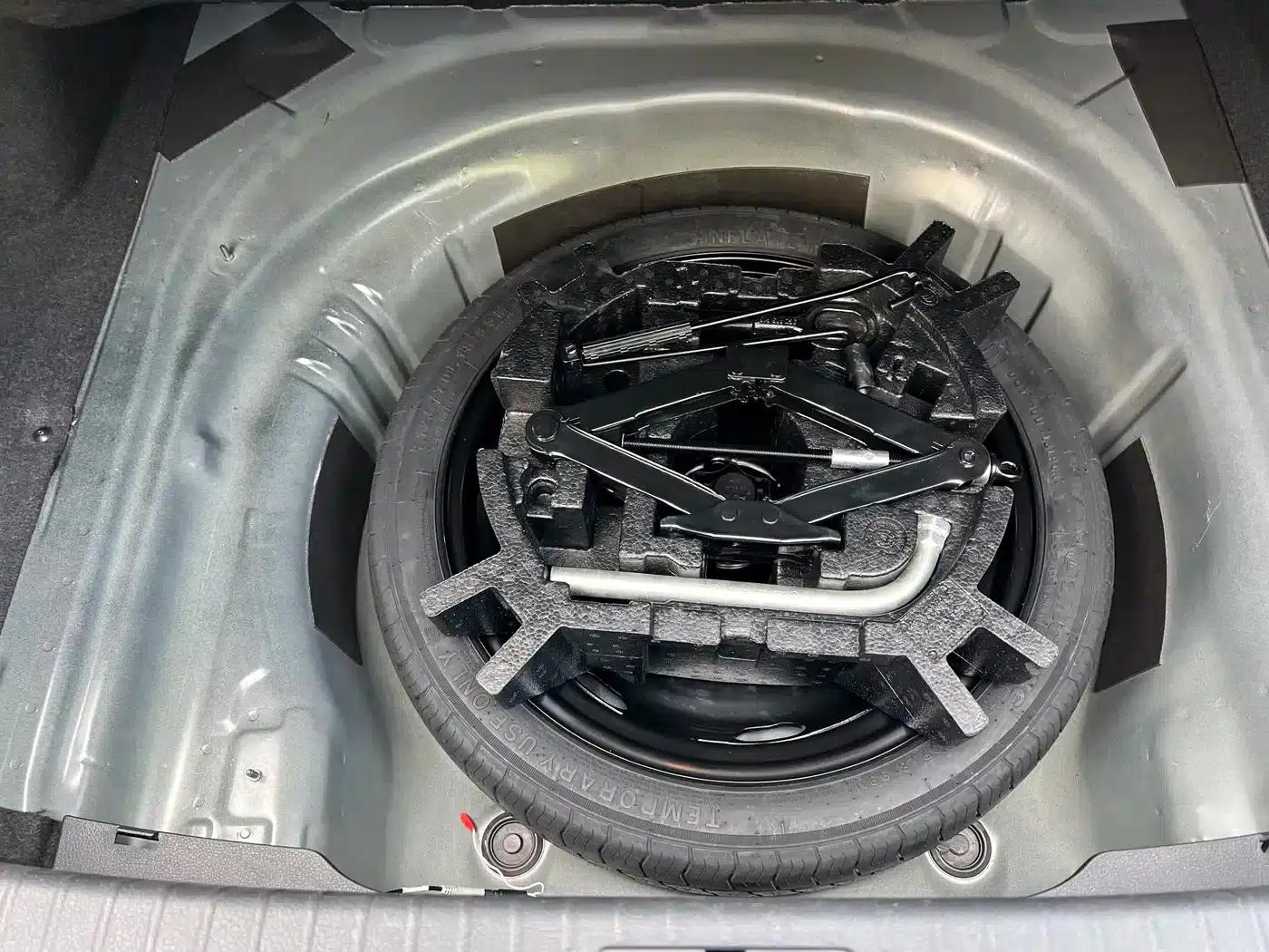 2019 Volkswagen Magotan 330TSI DSG Luxury Edition (China VI Emission Standard) — миниатюра 24