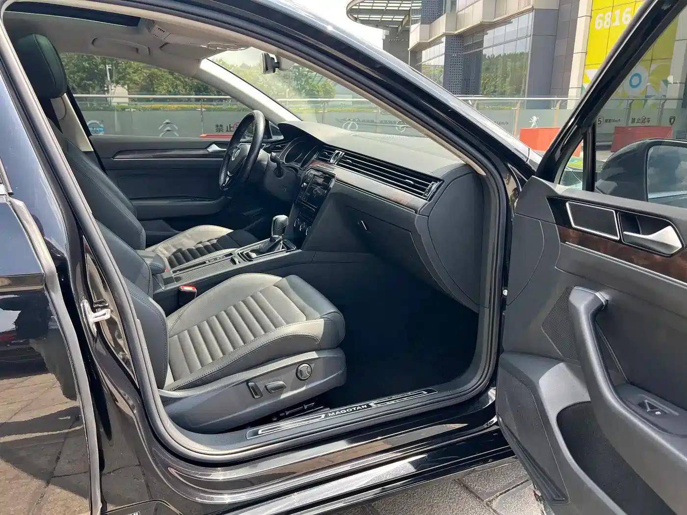 2019 Volkswagen Magotan 330TSI DSG Luxury Edition (China VI Emission Standard) — миниатюра 27