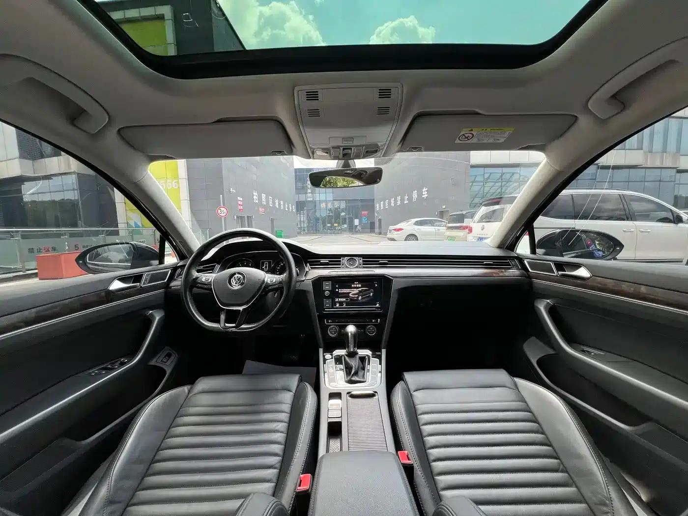 2019 Volkswagen Magotan 330TSI DSG Luxury Edition (China VI Emission Standard) — миниатюра 8