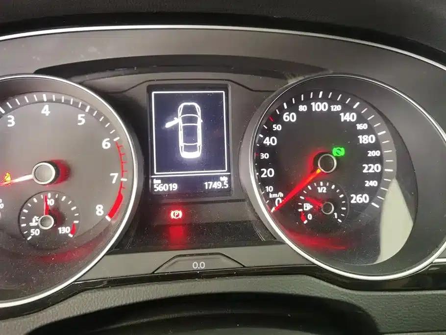 2020 Volkswagen Passat 330TSI DSG Leading Edition — миниатюра 14