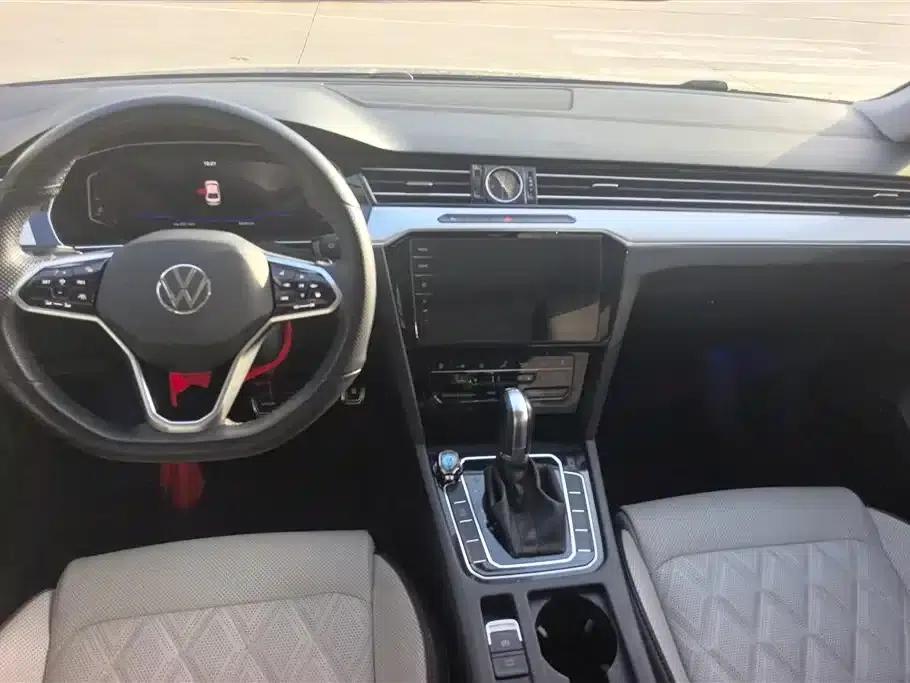 Volkswagen Magotan 2023 2 Millionth Unit Commemorative Edition 330TSI DSG Luxury — миниатюра 12