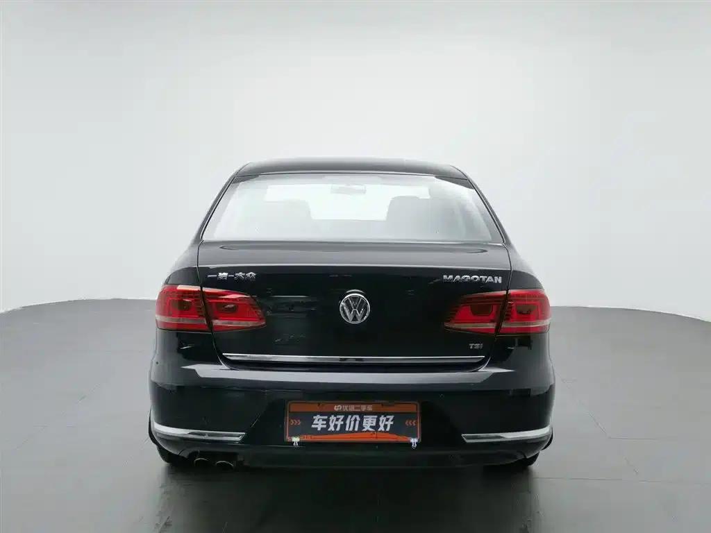 2015 Volkswagen Passat 1.8TSI Leading Edition — миниатюра 4
