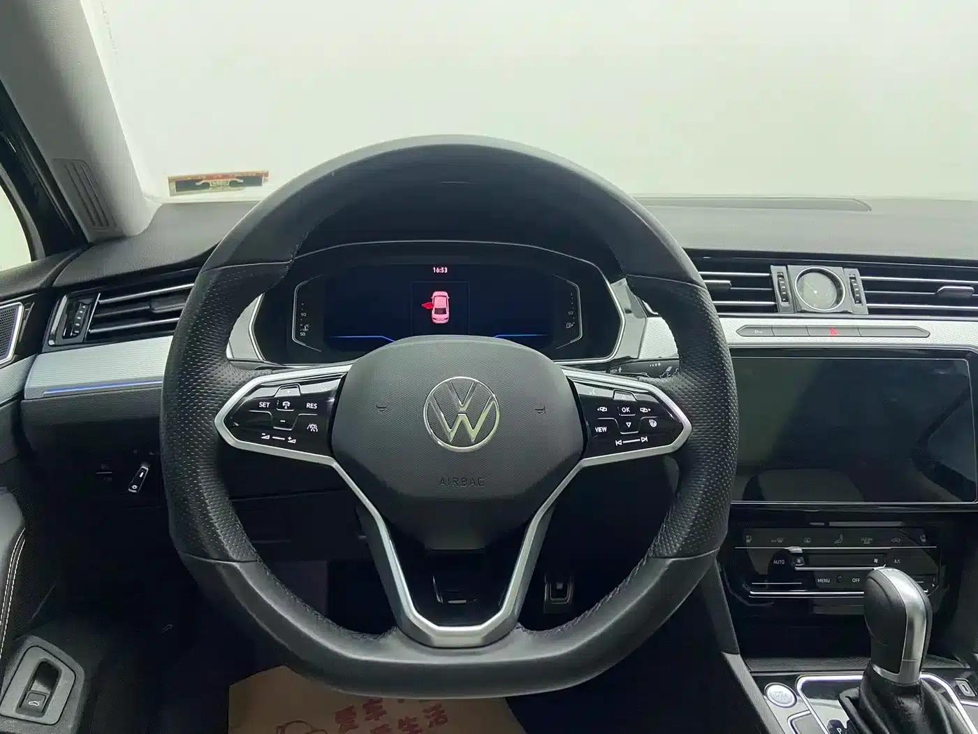 Volkswagen Magotan 2023 2 Millionth Unit Commemorative Edition 330TSI DSG Luxury — миниатюра 10