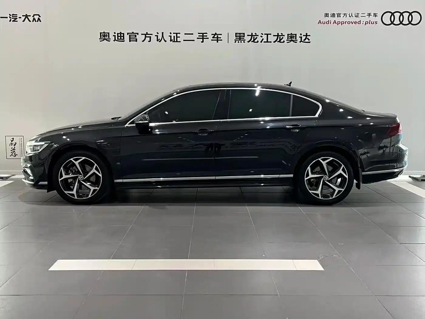 Volkswagen Magotan 2023 2 Millionth Unit Commemorative Edition 330TSI DSG Leading Model — миниатюра 3