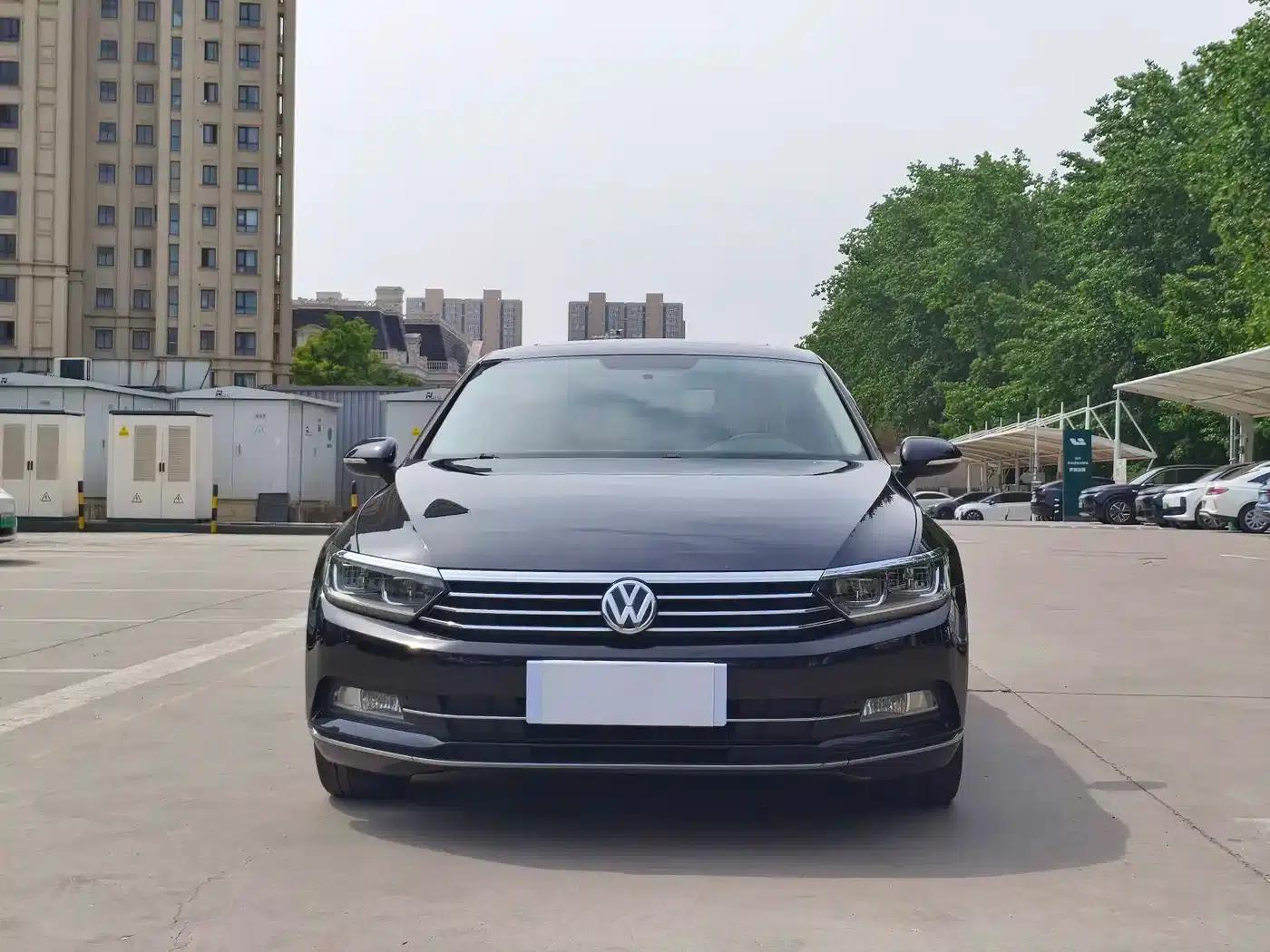 2019 Volkswagen Magotan 330TSI DSG Leading Edition (National V Emission Standard) — миниатюра 2
