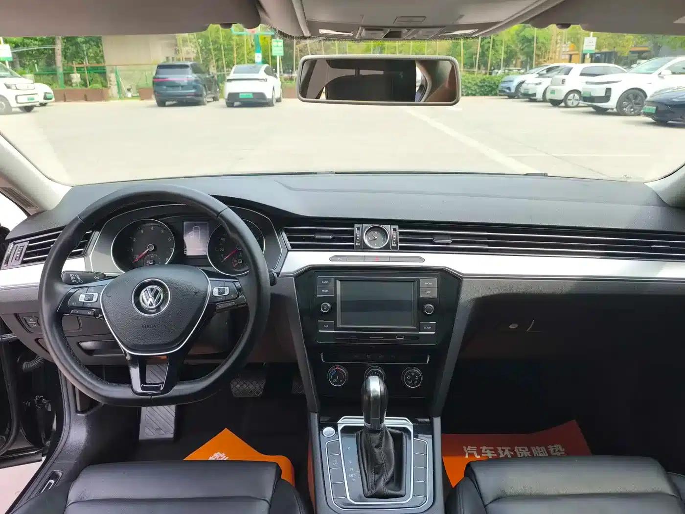 2019 Volkswagen Magotan 330TSI DSG Leading Edition (National V Emission Standard) — миниатюра 12