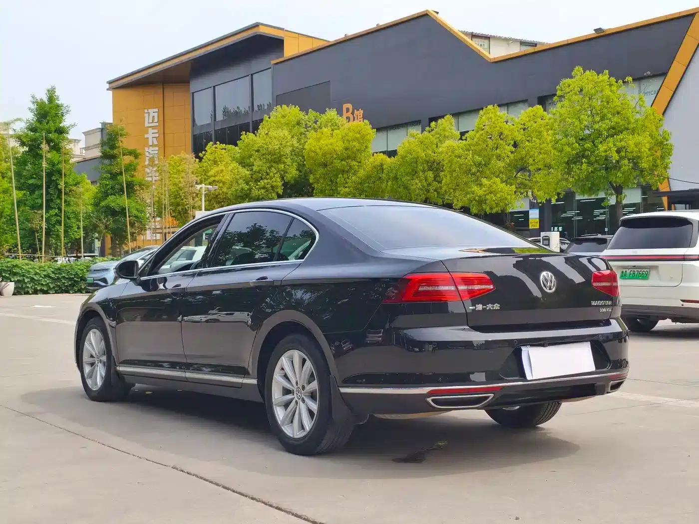 2019 Volkswagen Magotan 330TSI DSG Leading Edition (National V Emission Standard) — миниатюра 16