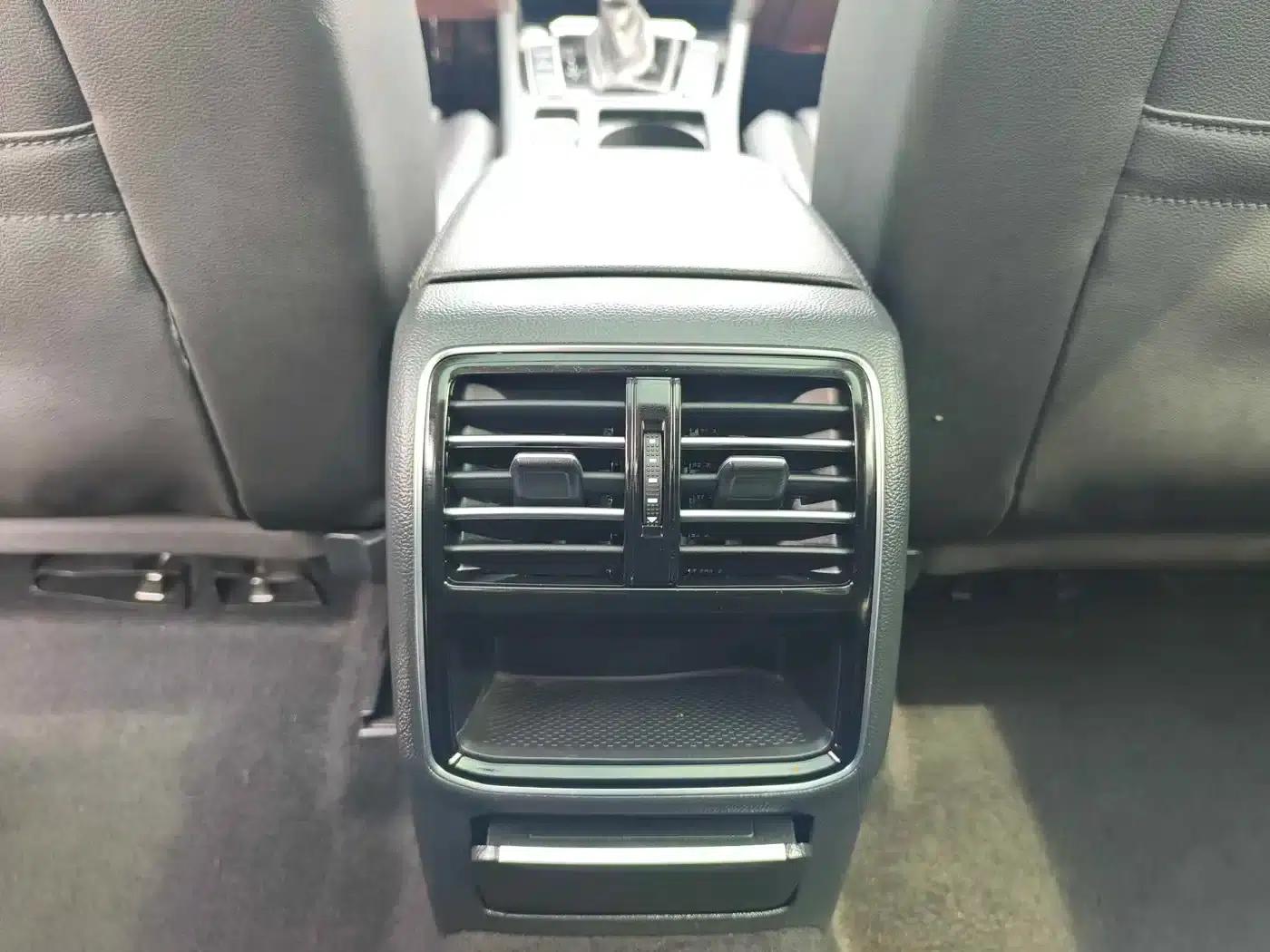 2019 Volkswagen Magotan 330TSI DSG Leading Edition (National V Emission Standard) — миниатюра 9