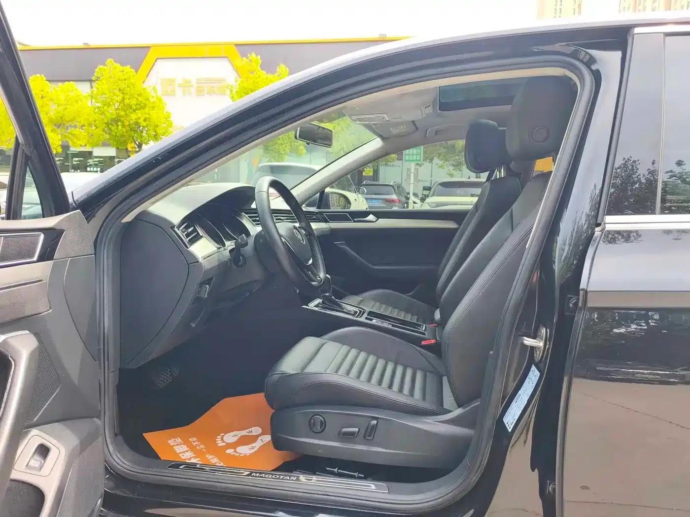 2019 Volkswagen Magotan 330TSI DSG Leading Edition (National V Emission Standard) — миниатюра 10