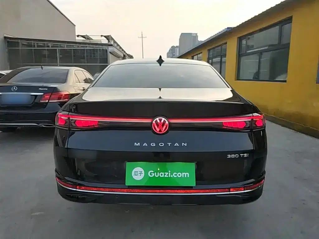 2024 Volkswagen Passat 380TSI DSG Premium Edition with Magotan Package — миниатюра 6