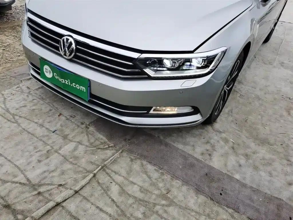 2017 Volkswagen Passat 330TSI DSG Premium — миниатюра 18