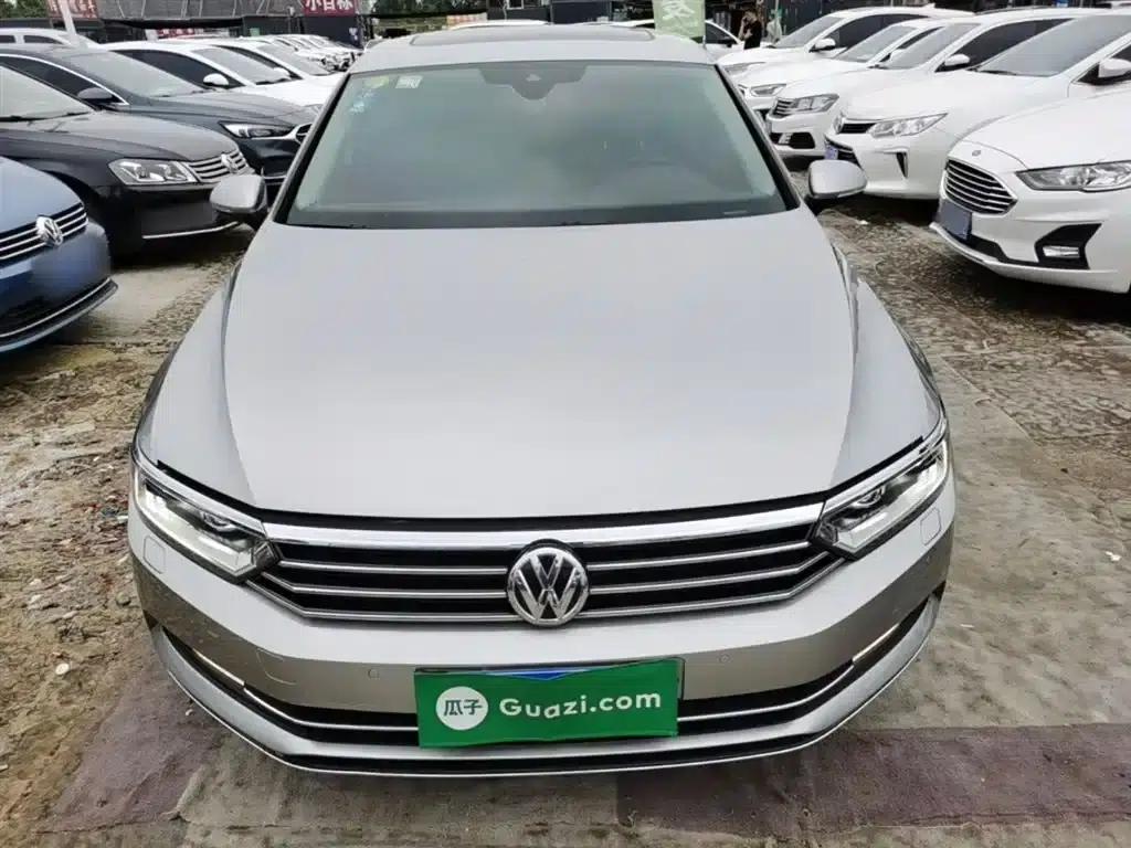 2017 Volkswagen Passat 330TSI DSG Premium — миниатюра 3