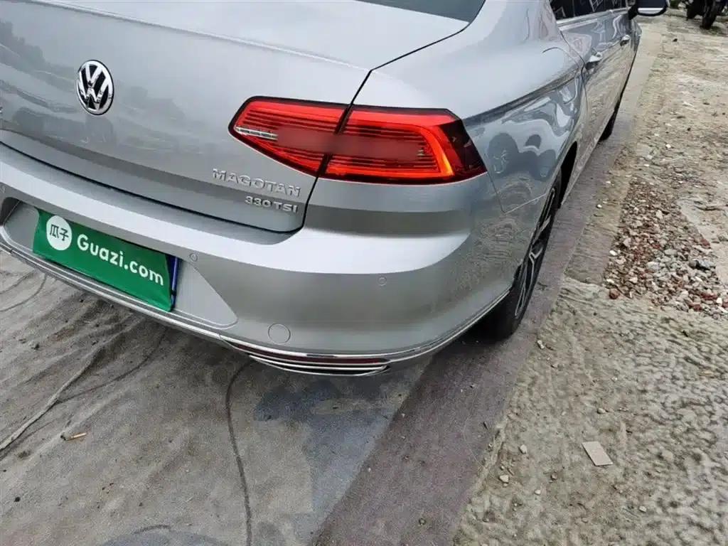2017 Volkswagen Passat 330TSI DSG Premium — миниатюра 24