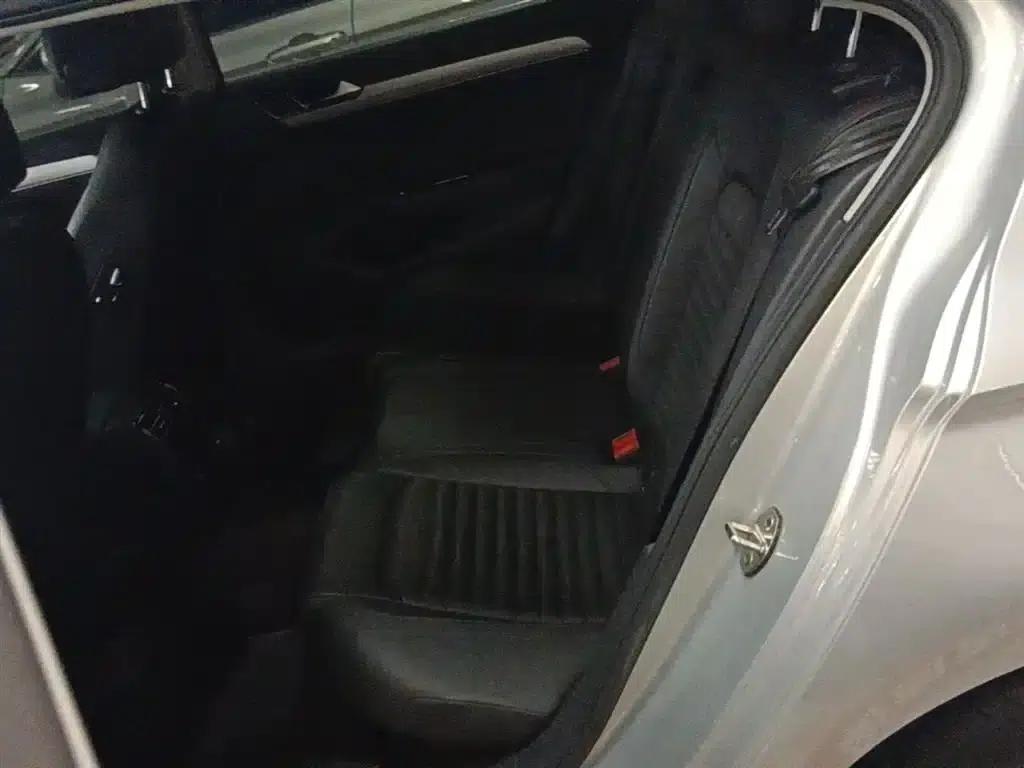2019 Volkswagen Magotan 330TSI DSG Leading Edition (National V Emission Standard) — миниатюра 17