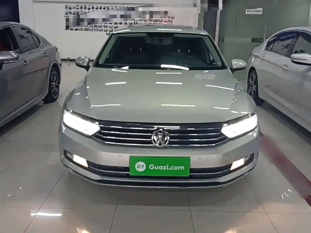 2019 Volkswagen Magotan 330TSI DSG Leading Edition (National V Emission Standard) — миниатюра 3