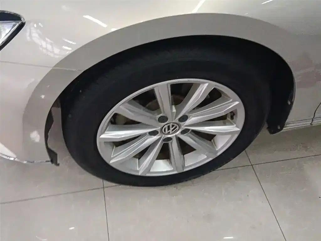 2019 Volkswagen Magotan 330TSI DSG Leading Edition (National V Emission Standard) — миниатюра 23