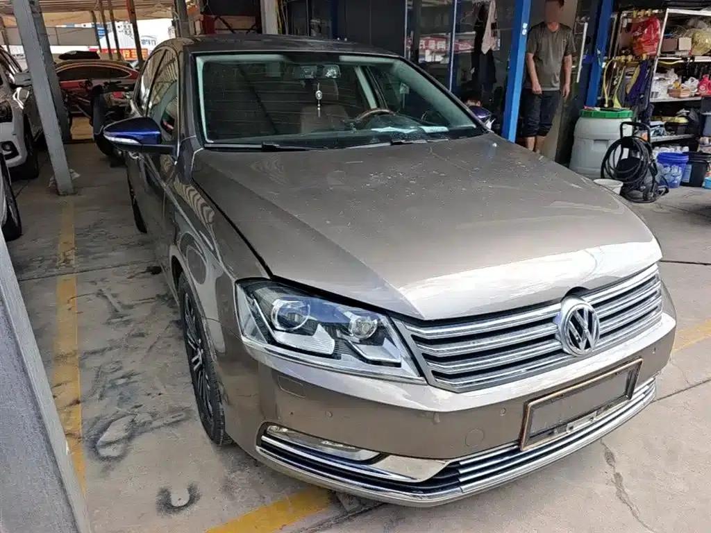 2015 Volkswagen Magotan Facelift 1.8TSI Luxury Model — миниатюра 4